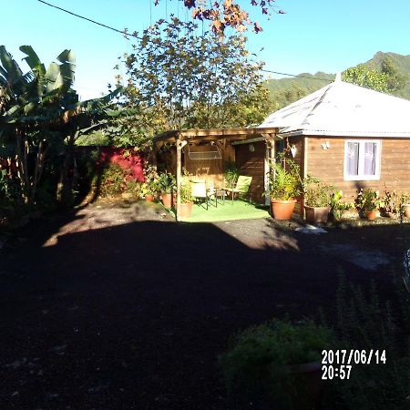 Les Aubepines Bed and Breakfast Bras des Calumets Εξωτερικό φωτογραφία