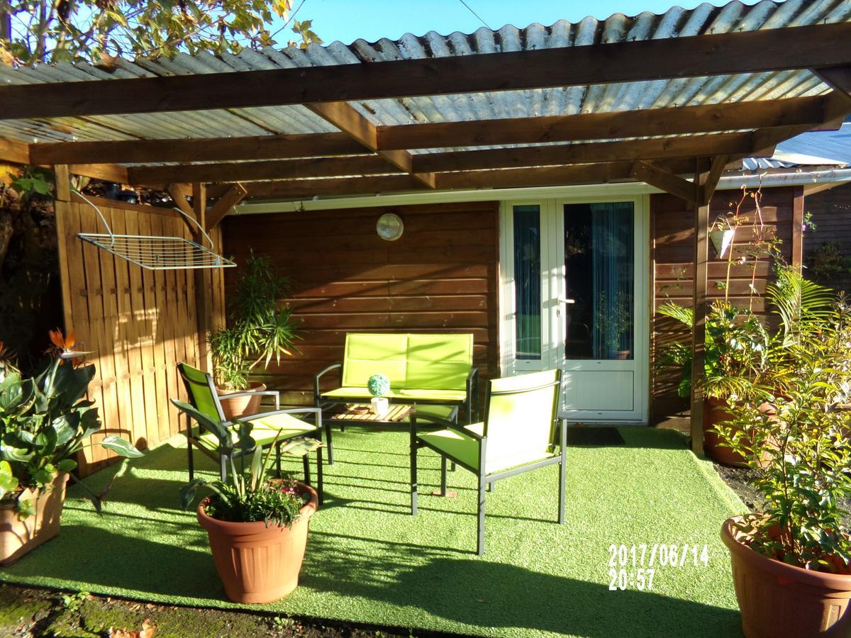 Les Aubepines Bed and Breakfast Bras des Calumets Εξωτερικό φωτογραφία