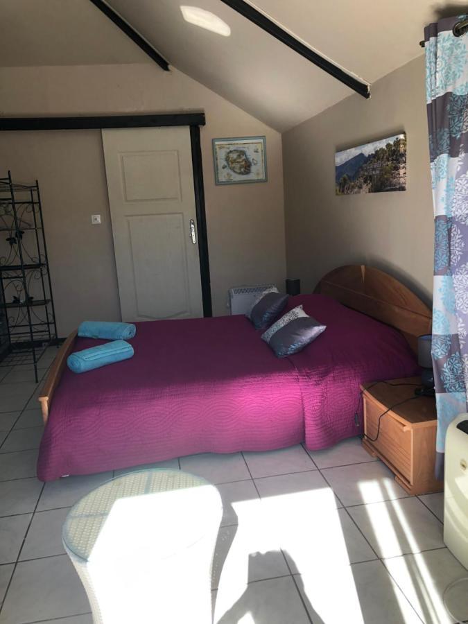 Les Aubepines Bed and Breakfast Bras des Calumets Εξωτερικό φωτογραφία